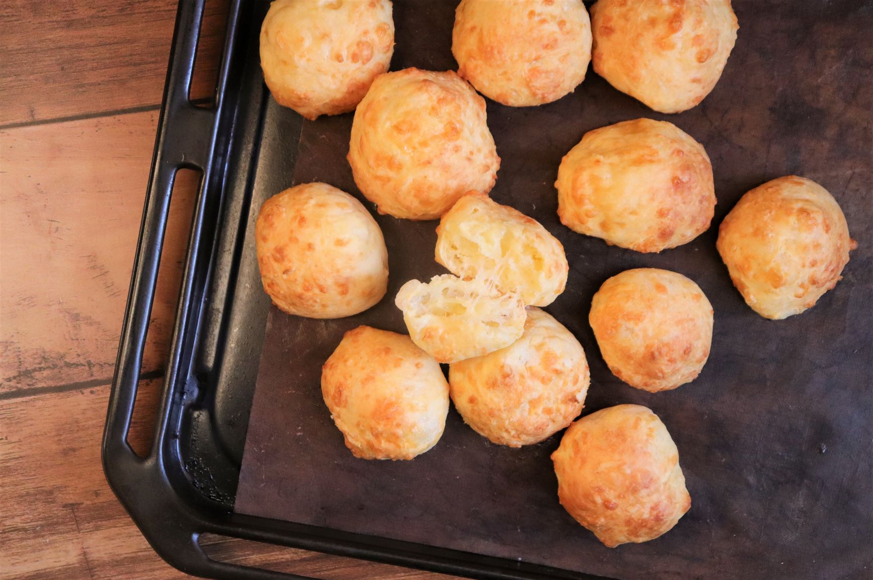 余ったお餅が大変身 混ぜて焼くだけで簡単もちもち ポンデケージョ 朝時間 Jp 余ったお餅が大変身 混ぜて焼くだけで簡単もちもち ポンデケージョ 朝時間 Jp