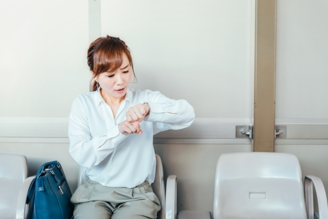 「電車が遅延している」を英語で言うと？