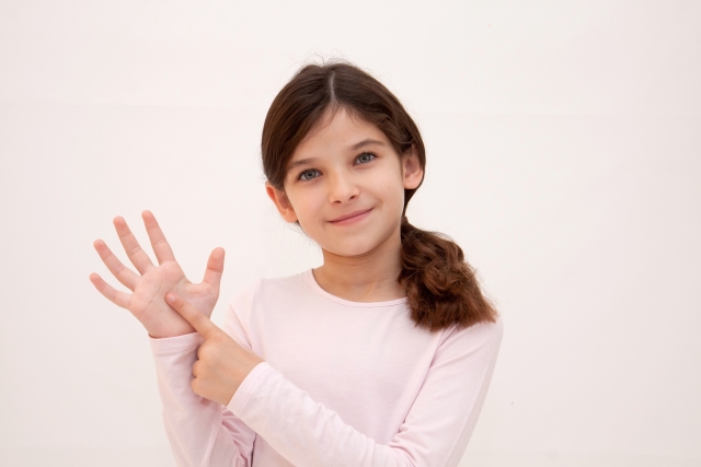 「何歳ですか」を4単語の英語で言うと?