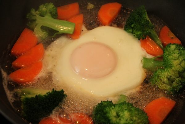 卵の蒸し煮