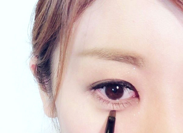 初めてさんでも簡単2ステップ！目がぱっちり見える「涙袋メイク」術♪