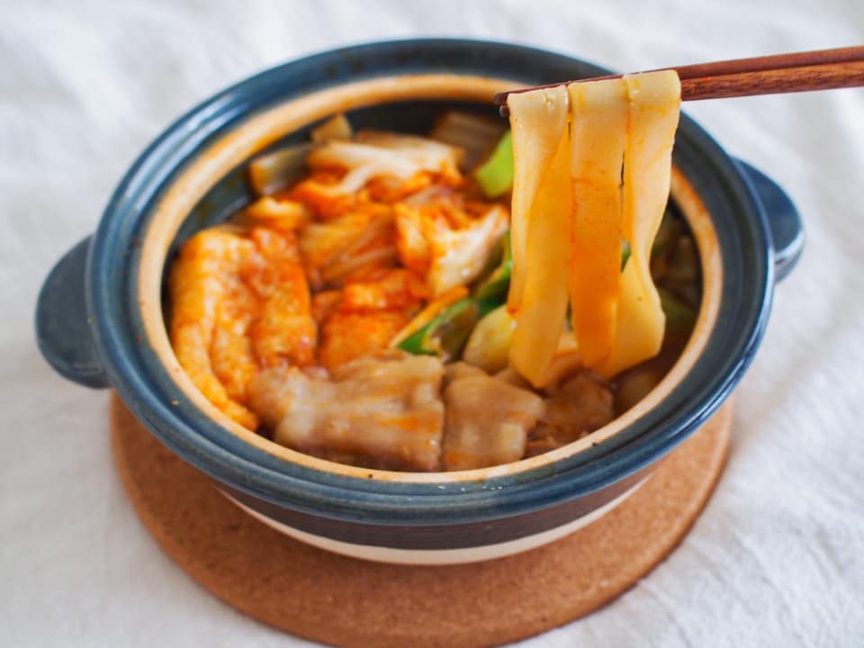まるで本場の味！お取り寄せしたい名古屋グルメ「赤からきしめん」