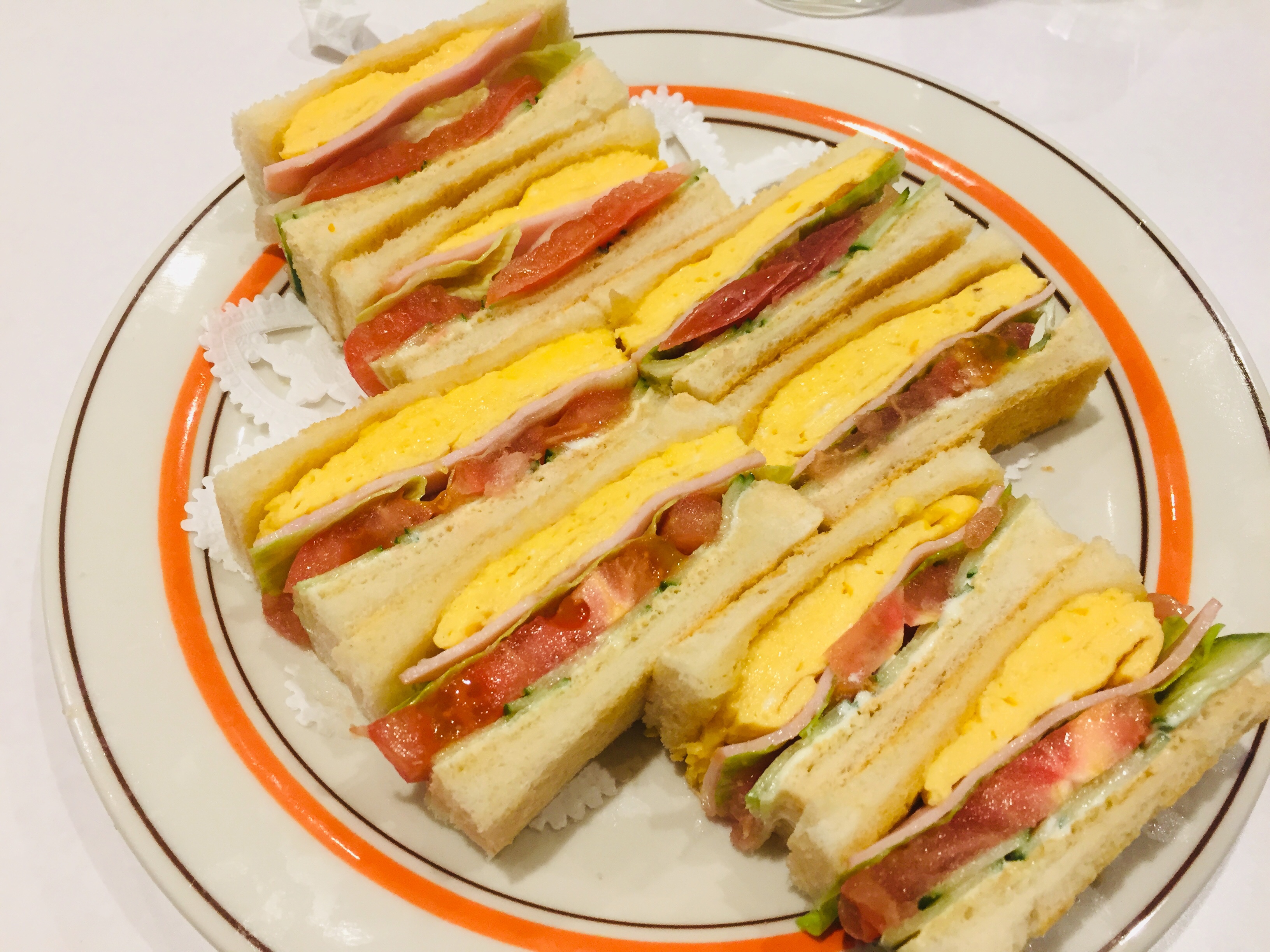 懐かしの味や話題の具材 名物 サンドイッチやバーガー があるお店3選 朝時間 Jp 懐かしの味や話題の具材 名物 サンドイッチやバーガー があるお店3選 朝時間 Jp