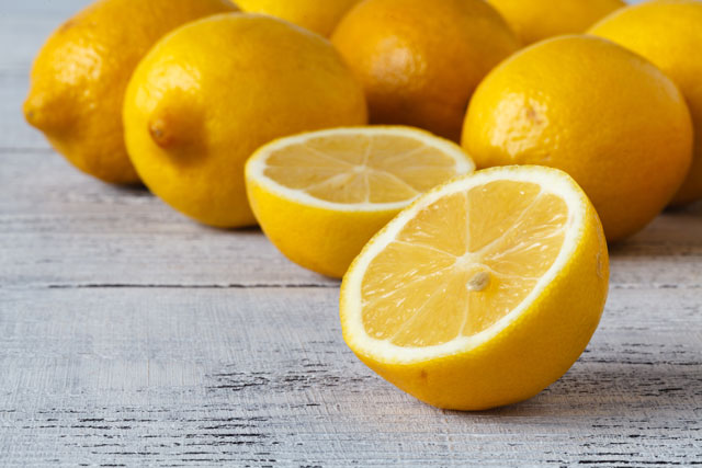 薄味の物足りなさを解消!?「レモン」と減塩の関係