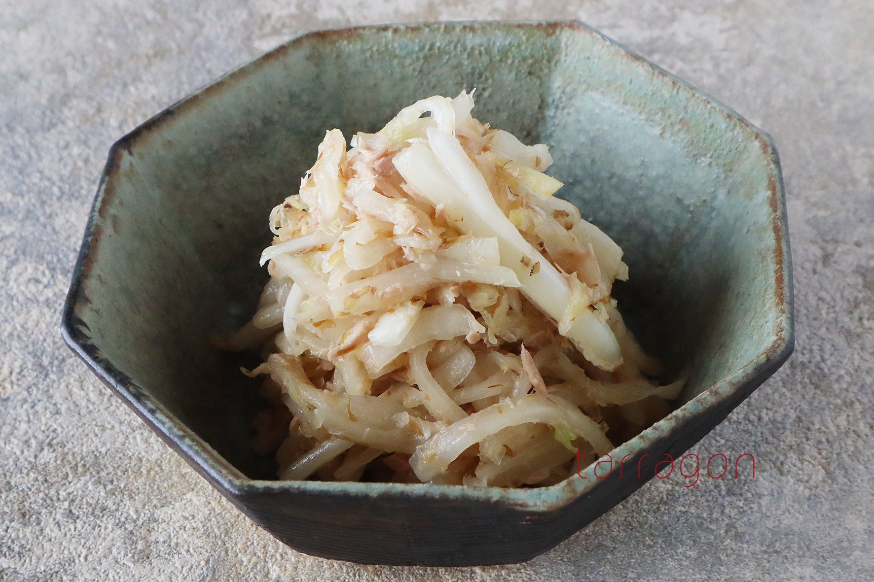 止まらないおいしさ!芯だけで簡単「白菜とツナのおかか和え」