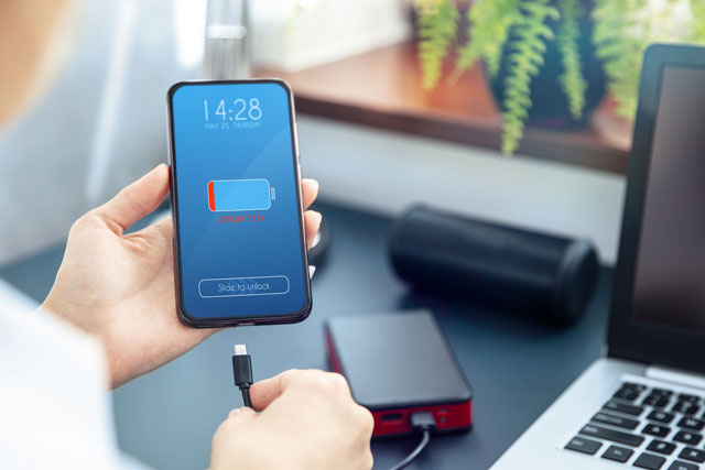 英語「The battery ran out」の意味って?