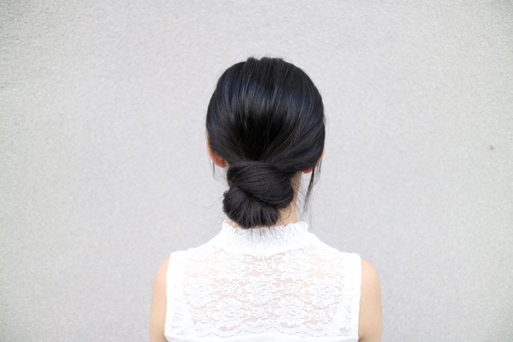 梅雨も快適に♪簡単「首元スッキリ」ヘアアレンジ3選