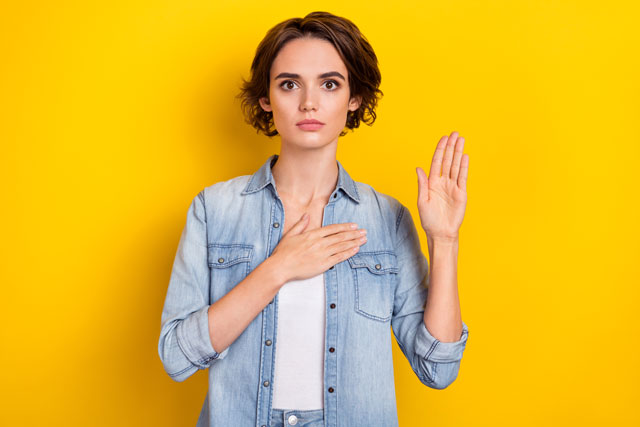 “Please tell me”だけじゃない！「教えて」を意味する英語表現
