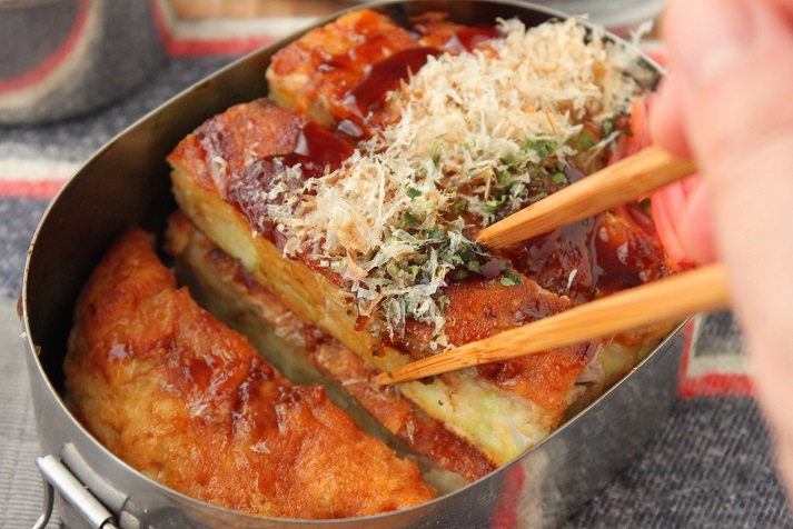 冷めてもモチモチ♪「ミルクお好み焼き」「ミニトマト」2品弁当