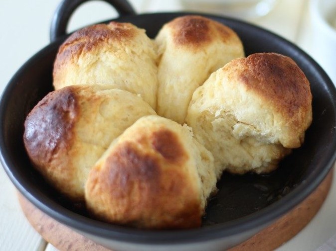 レモン風味のイースターブレッドのレシピ