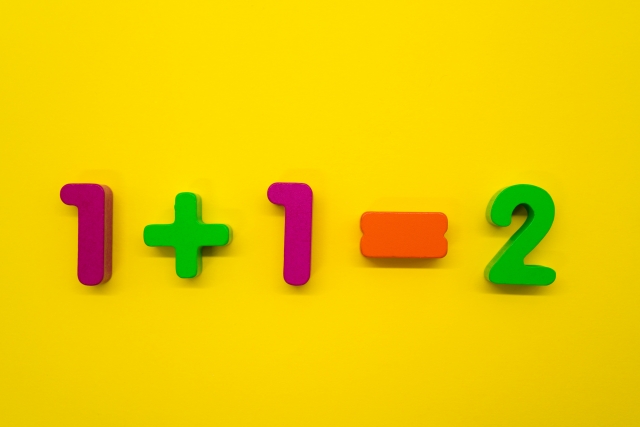 足し算の英語表現!「6+3=9」はどう言うの?
