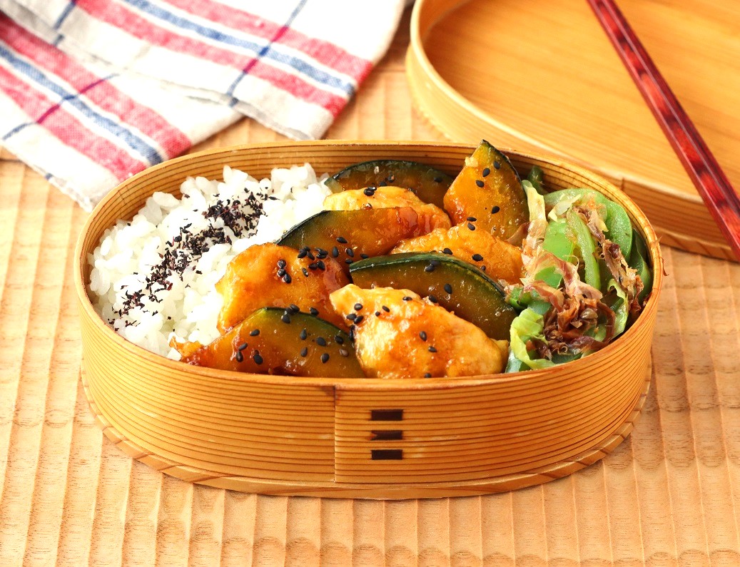 フライパン1つで時短！「ささみとかぼちゃのバター照り焼き」「野菜のおかか炒め」2品弁当