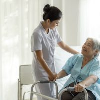 英語「care worker」の意味って？