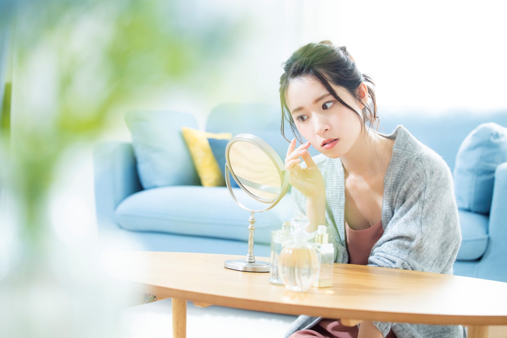 春のゆらぎ肌に！朝1分でできる「がんばらない」セルフケア3つ