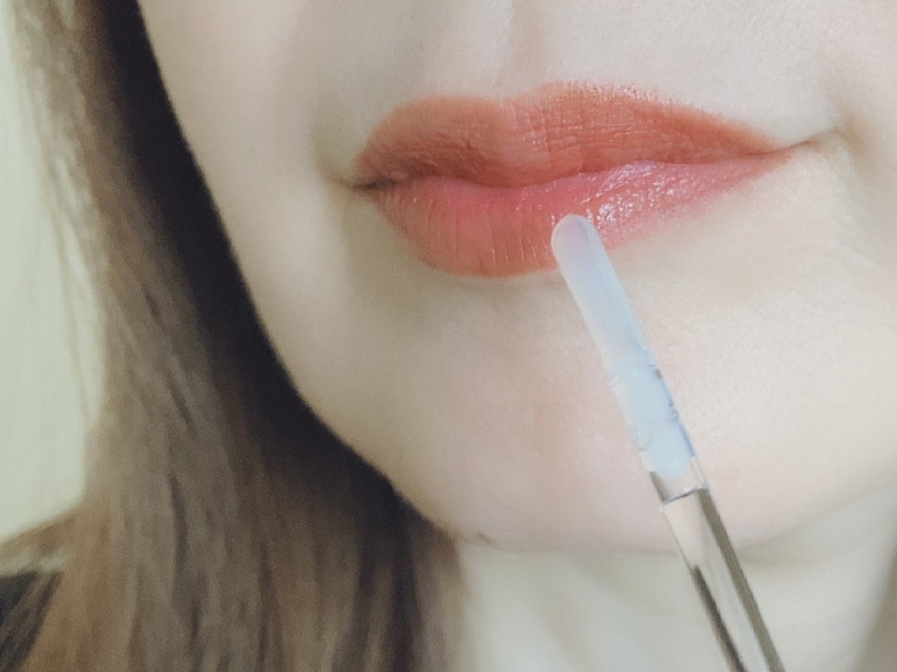 違和感なく仕上がる！「濃色リップ」の似合わせ方4つのコツ