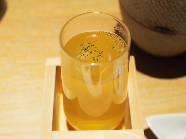 「現代里山料理 ZEN HOUSE」究極の朝食膳 ティーペアリングお茶