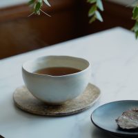 香ばしい目覚めの一杯。一保堂茶舗の「いり番茶」の魅力