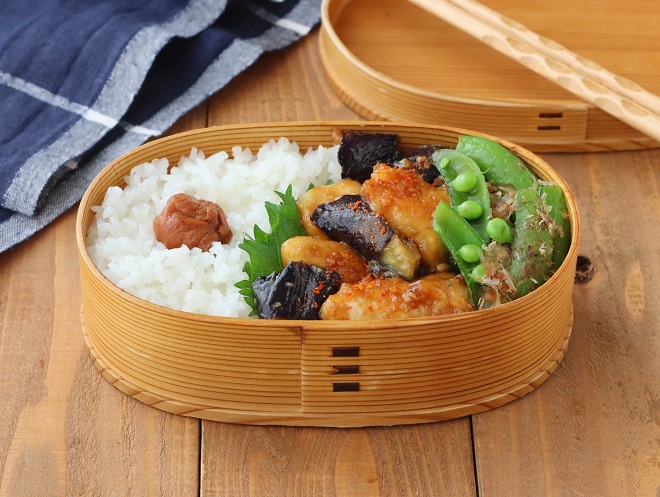 フライパン1つ！「ささみとなすの味噌照り焼き」「スナップえんどうのおかかバター」2品弁当