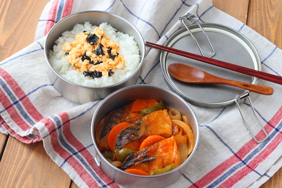 簡単アレンジ！「塩鯖の酢豚風」「のりたまごはん」2品弁当