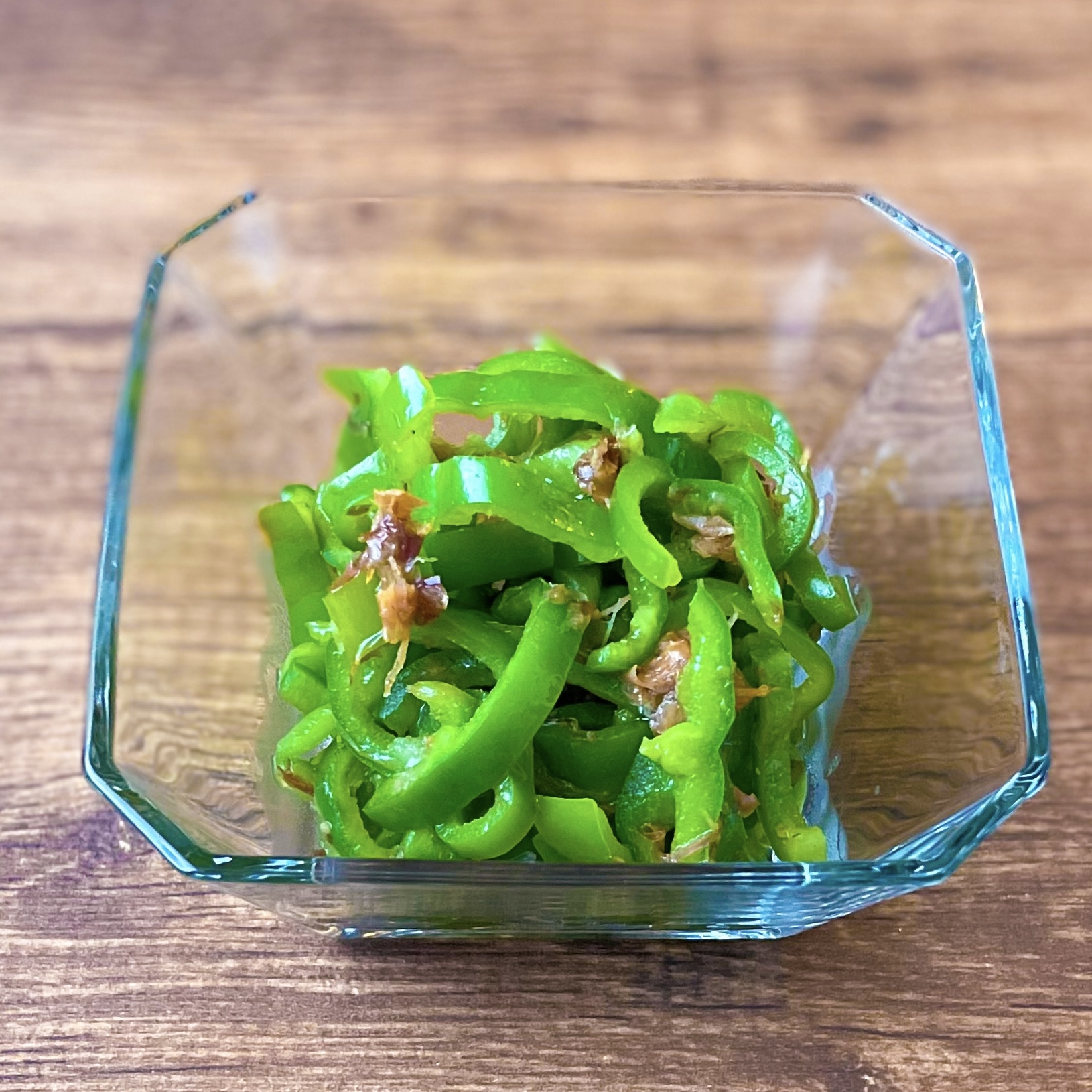 火いらず、レンジで簡単!低糖質おかず「ピーマンのおかかナムル」
