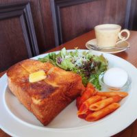 幸せ♪厚切りトーストが食べられる「大阪」の朝カフェ3選