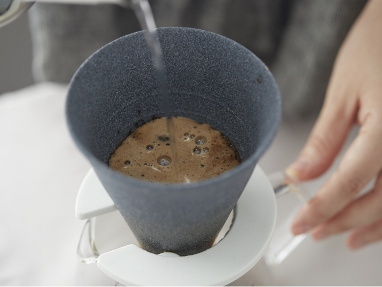 おいしく淹れられて、繰り返し使える！「cerapotta セラミックコーヒーフィルター」