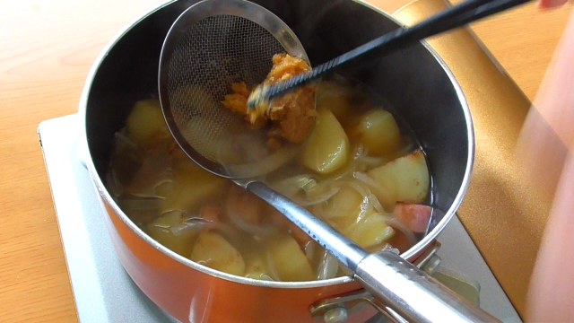 冷える朝に♪ジャーマンポテト風「食べるお味噌汁」レシピ