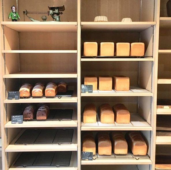 根津のパン パン棚