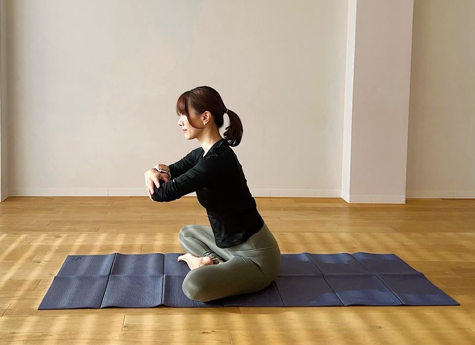 【痩せなくてもいいから、体型維持!】頑張らない「お腹・背中」のエクササイズ