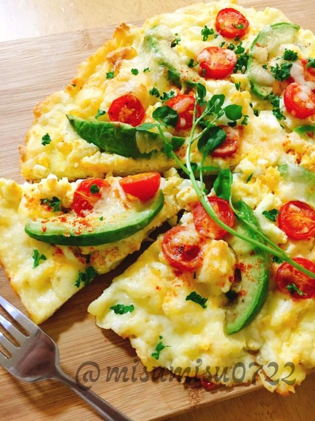 チーズと卵の低糖質ピザ