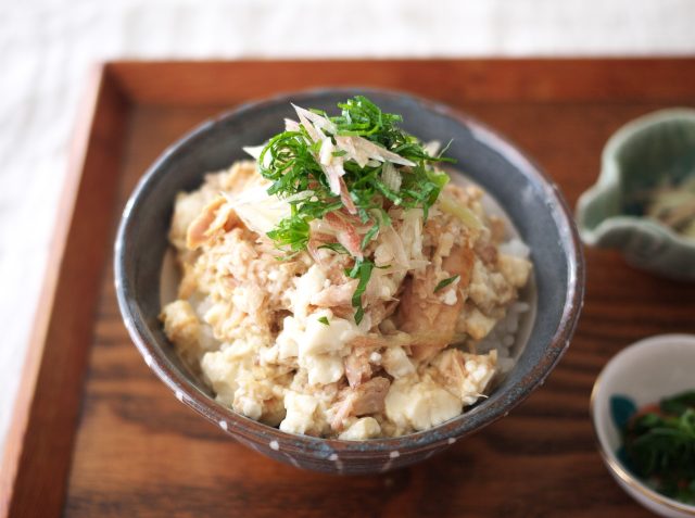 豆腐ツナ丼