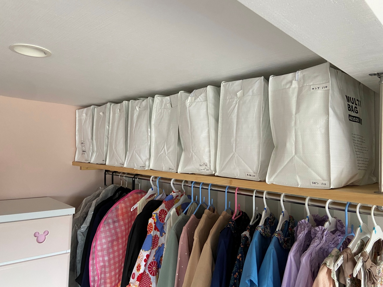 使用頻度の低いもの」はどう収納する？片づけのプロが現場で実践して 