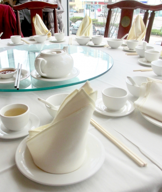 中華料理店のテーブル