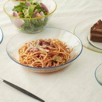 夏の食卓を涼やかに！多用途に使える「夏の食器」4選