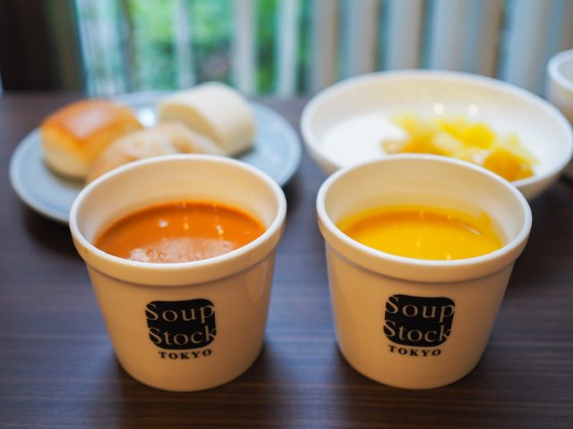 オマール海老のビスク、北海道産かぼちゃのスープ