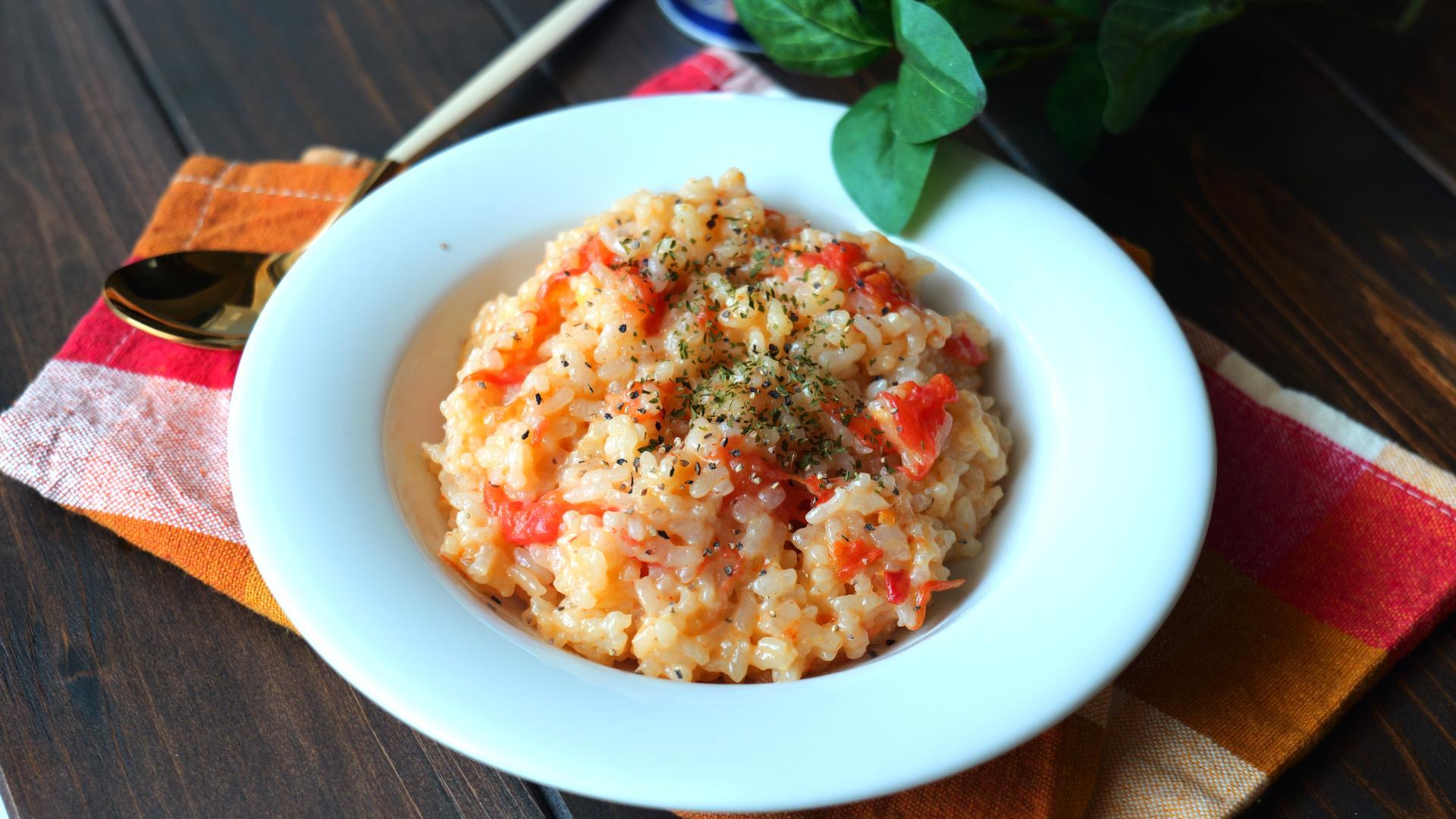 火を使わず炊飯器で簡単！「濃厚トマトチーズリゾット」