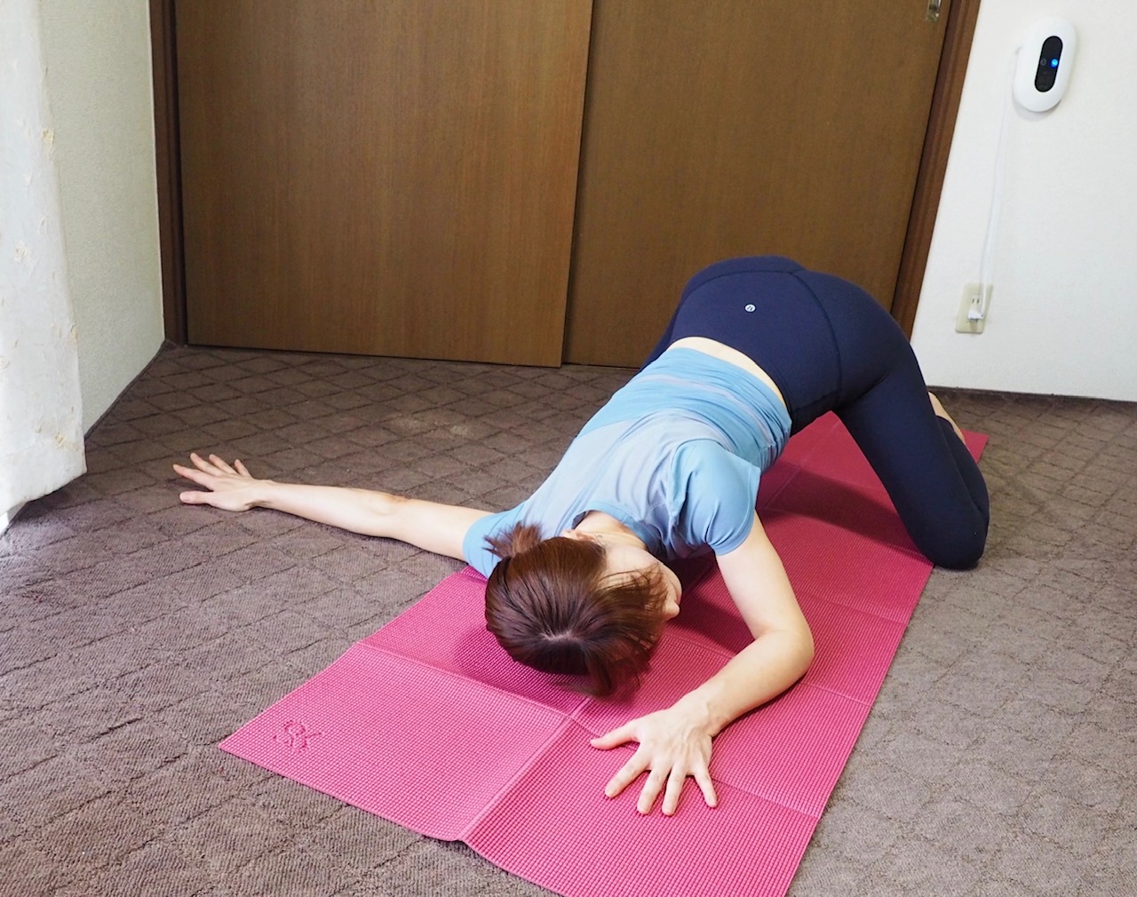 集中力が切れたら!【四つ這い3分で頭シャキッ!】胸を開くストレッチ♪