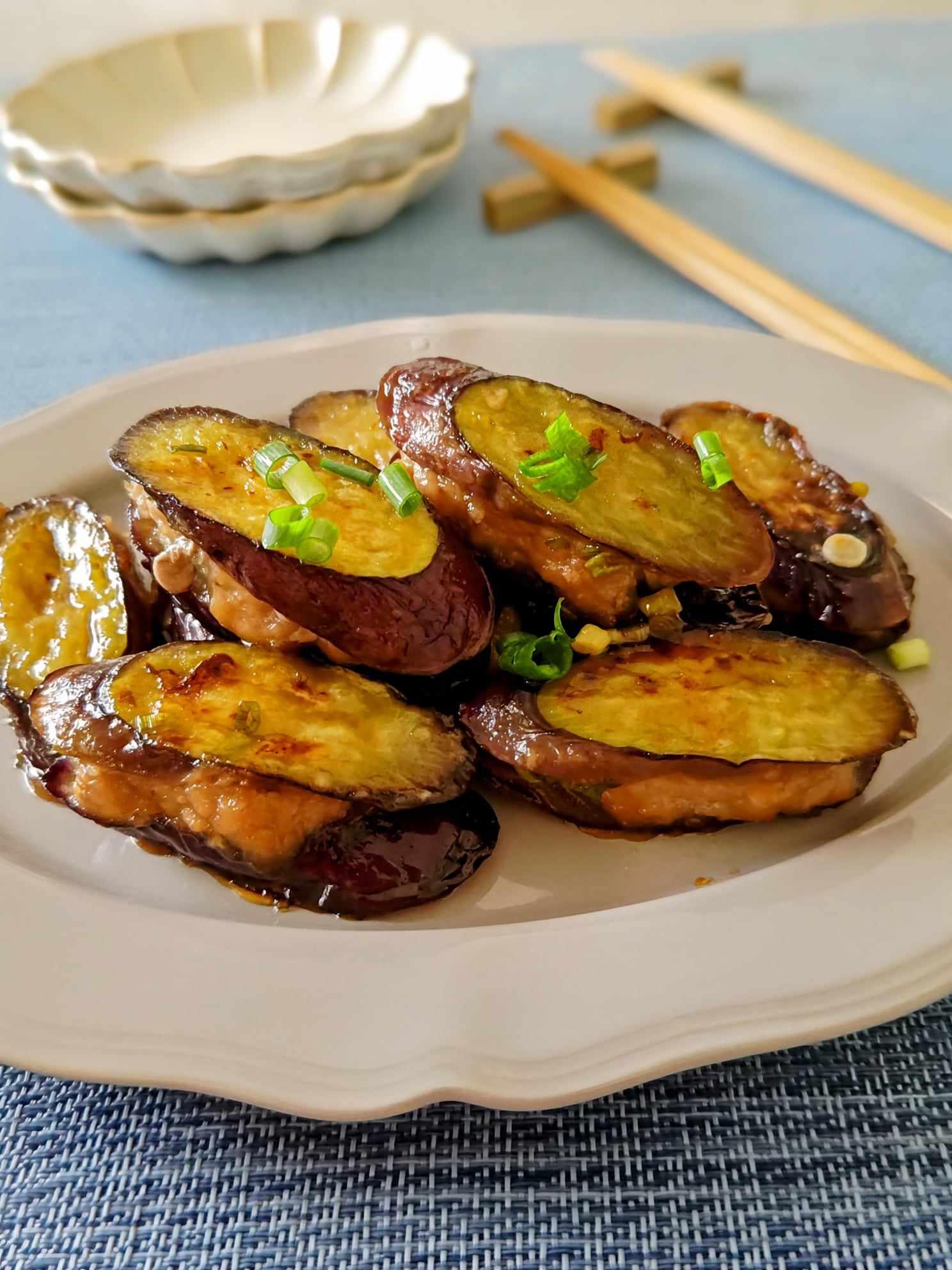 ふるえるくらいおいしい！ボリュームたっぷり「秋ナスのはさみ焼き