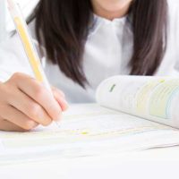 英語「cram school」の意味って？