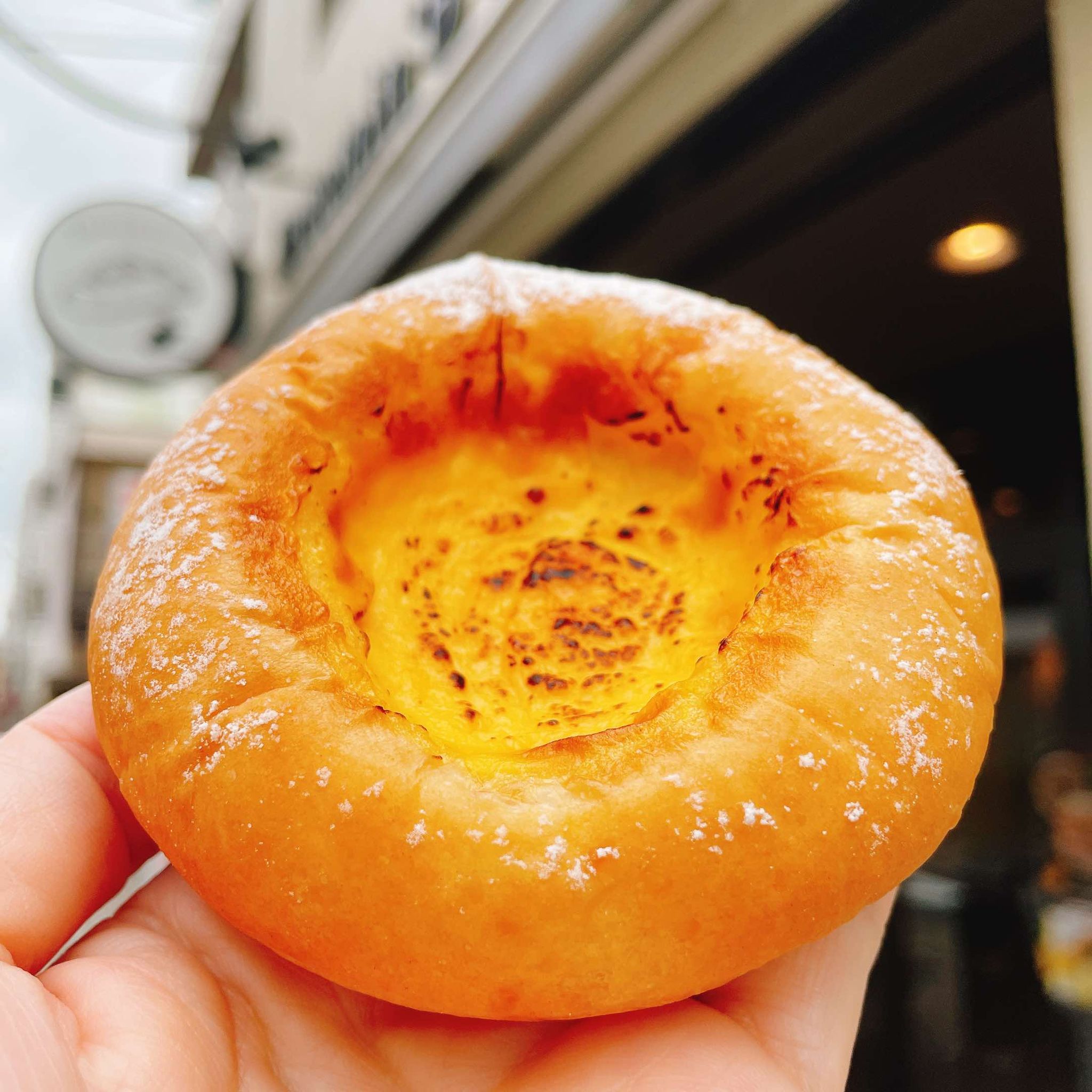 【東京・住吉】朝8時オープン!100種類以上のパンが並ぶベーカリー「ドリーミンビースミヨシ」