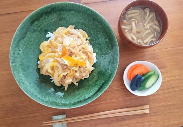 ツナたまご丼