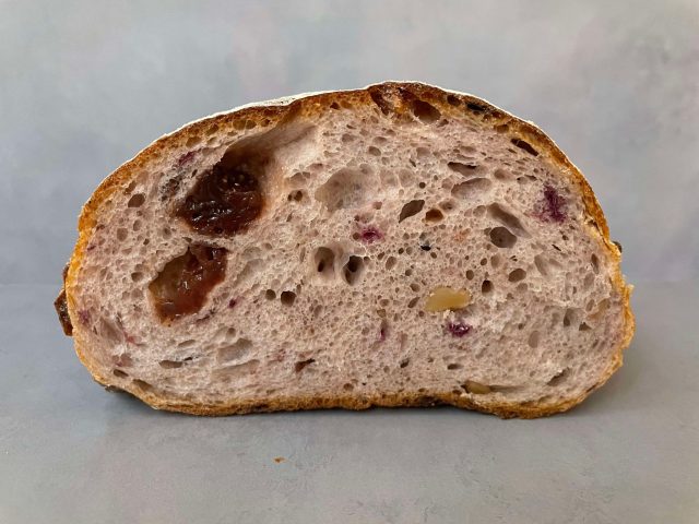 Sourdough Bread（サワードゥブレッド）Red Wine Fig 断面