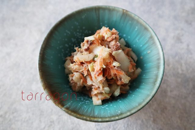 白菜とにんじんのサバ缶サラダ