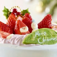 食べきりサイズ！クリスマスにぴったりなローソンの「小さめケーキ」