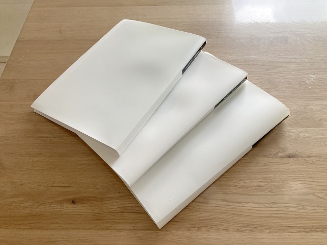 3冊のファイルケース