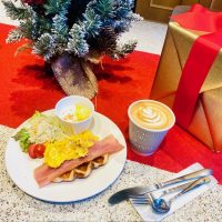 【大阪・本町】X’masシーズンに行きたい！ツリーを眺めながらクロッフルモーニング@Standard Café & Gallery