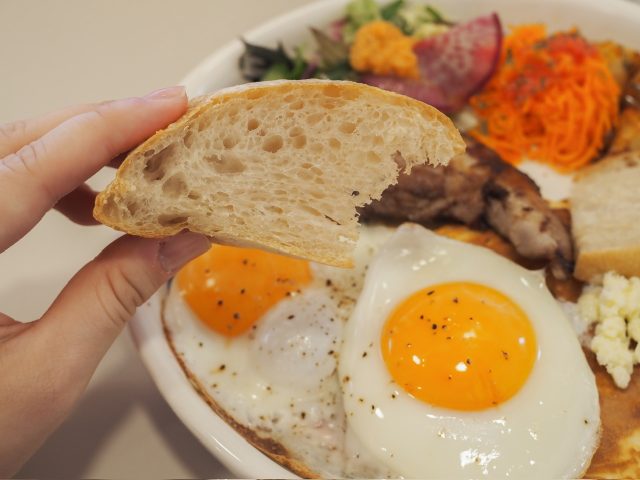 モーニングプレート 　高加水パン