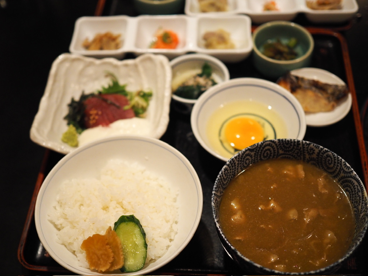 【築地】まるで隠れ家。創業53年の名店「長生庵」で至福の朝ごはん