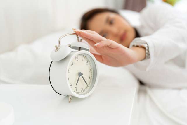 目覚まし 女性 時計