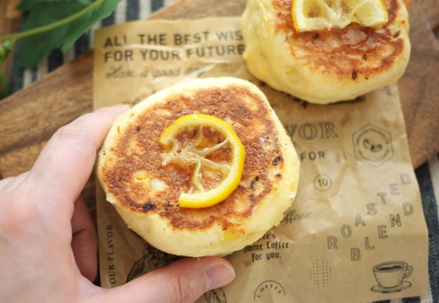 さわやかレモンチーズパン